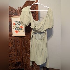 Elegant Green Women's Dress